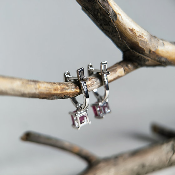 Серебряные серьги с рубином 1.99ct