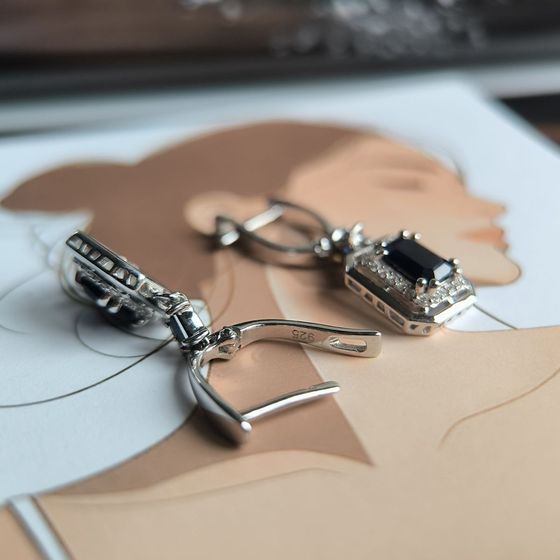 Серебряные серьги с сапфиром 2.922ct