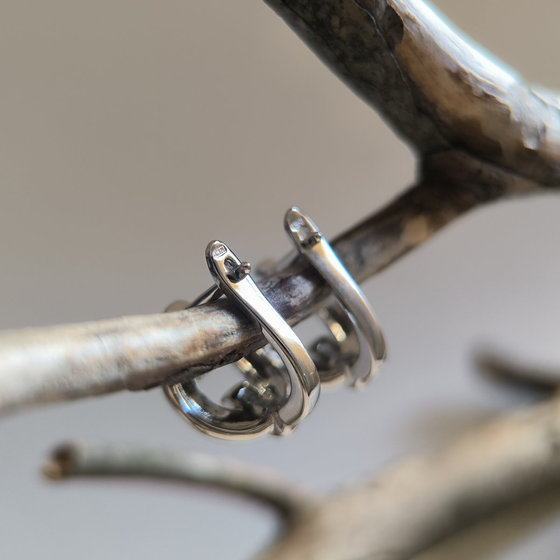 Серебряные серьги с фианитами