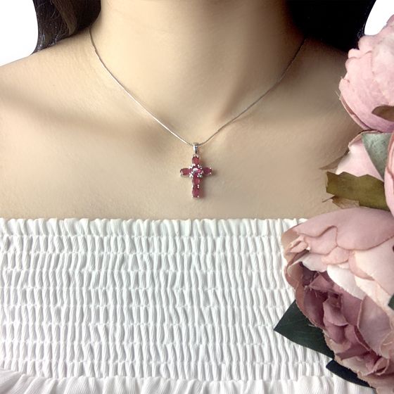 Серебряный крестик с рубином 4.079ct