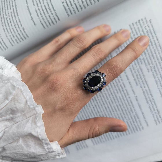 Серебряное кольцо с сапфиром nano