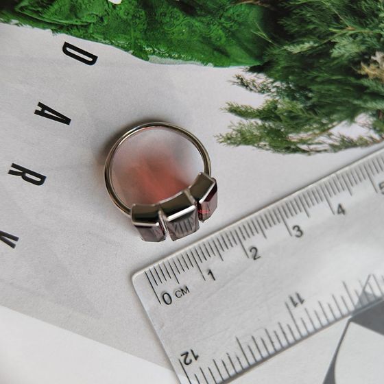 Серебряное кольцо с гранатом 6.2ct