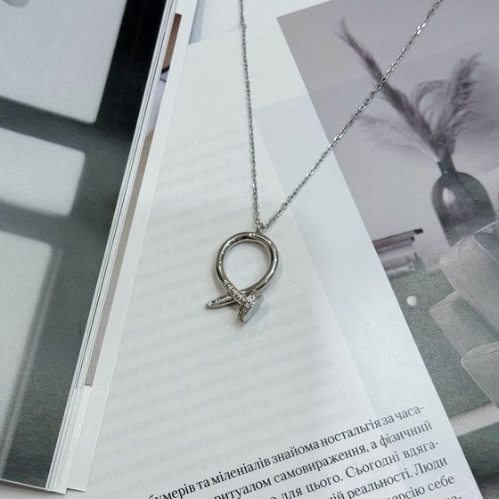 Серебряное колье с фианитами