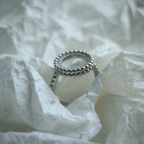 Серебряное кольцо с фианитами