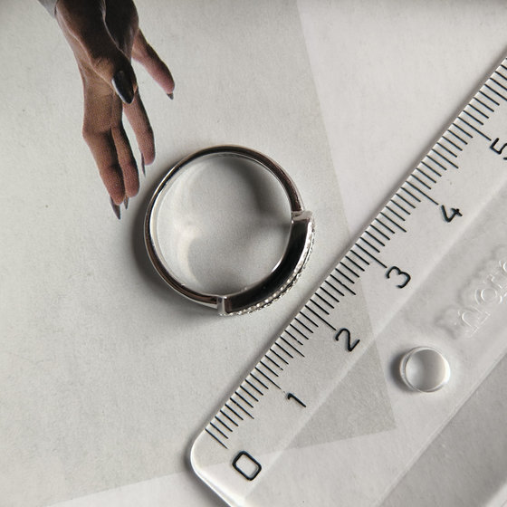 Серебряное кольцо с фианитами