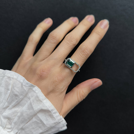 Серебряное кольцо с агатом 1.428ct, фианитами