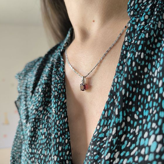 Серебряная подвеска с гранатом nano 1.45ct, фианитами