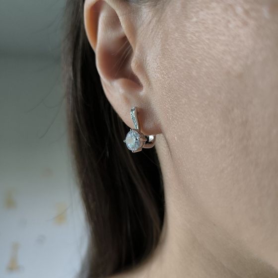 Серебряные серьги с фианитами