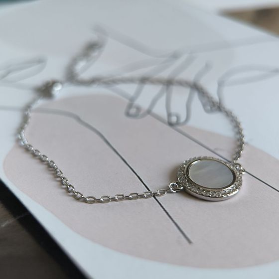 Серебряный браслет с перламутром, фианитами