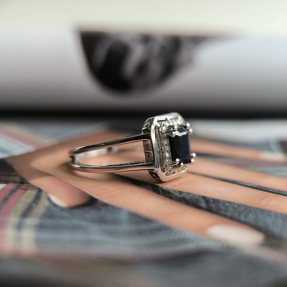 Серебряное кольцо с сапфиром 1.455ct