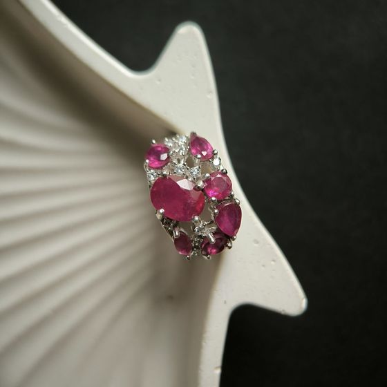 Серебряное кольцо с рубином 4.235ct