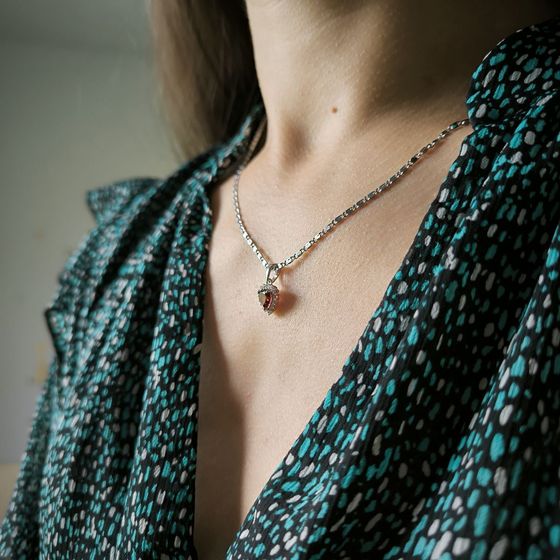 Серебряная подвеска с гранатом 1.144ct
