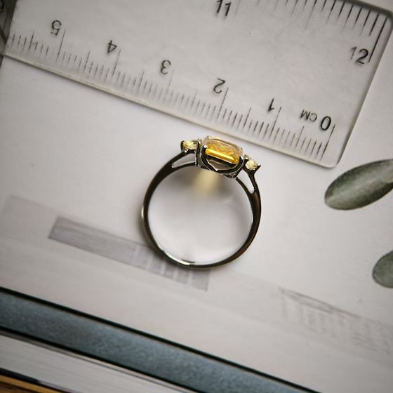 Серебряное кольцо с цитрином nano 2.276ct