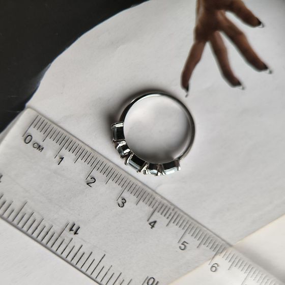 Серебряное кольцо с топазом 1.85ct