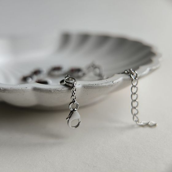 Серебряный браслет с гранатом 6.004ct