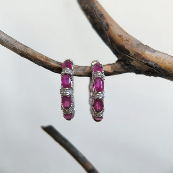 Серебряные серьги с рубином 14.169ct, фианитами