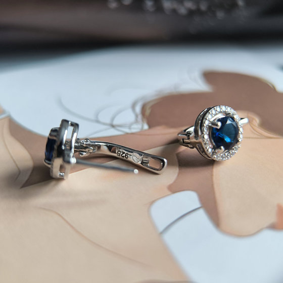 Серебряные серьги с сапфиром nano 1.747ct