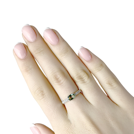 Серебряное кольцо с мистик топазом 0.435ct