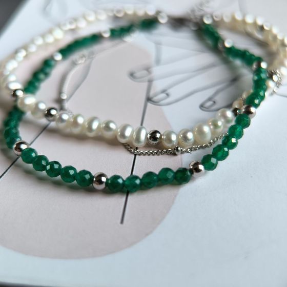 Серебряный браслет с жемчугом барочным, зеленим жадеїдом