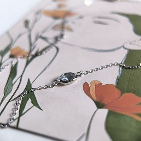 Серебряное колье с фианитами