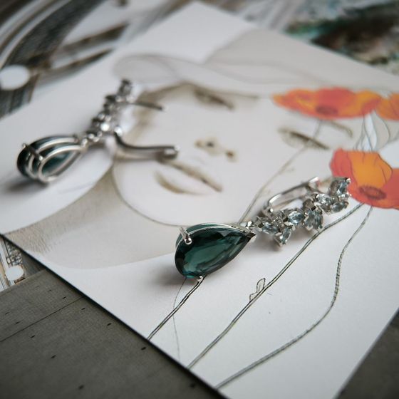 Серебряные серьги с топазом Лондон Блю 9.407ct, топазом