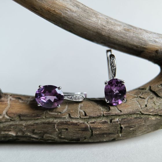 Серебряные серьги с александритом 6.017ct, фианитами