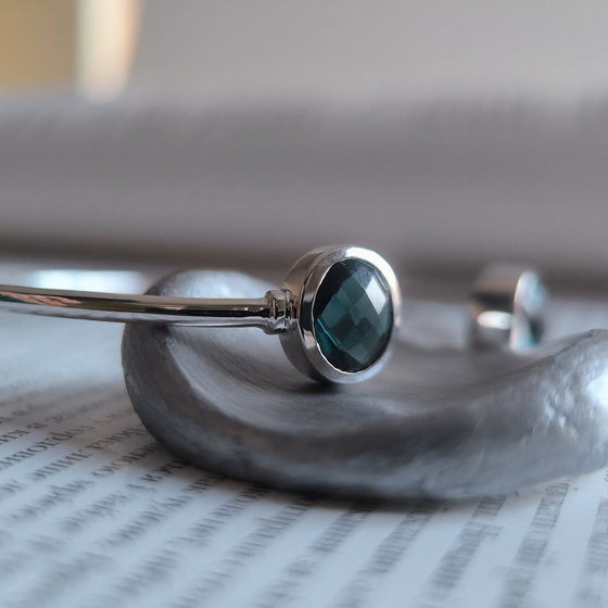 Серебряный браслет с топазом Лондон Блю 4.338ct