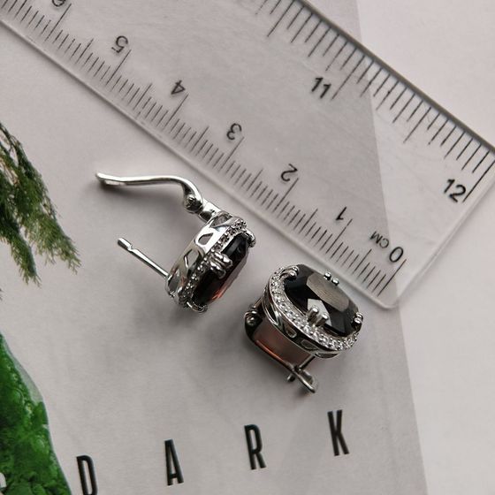 Серебряные серьги с гранатом 9.34ct