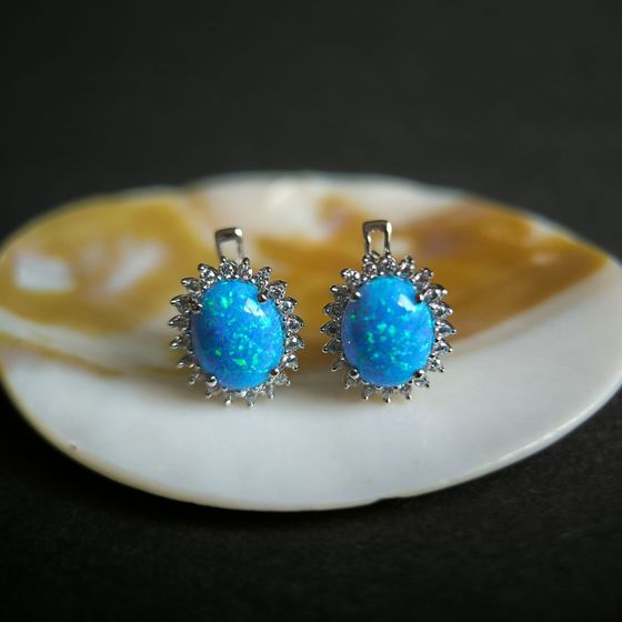 Серебряные серьги с опалом