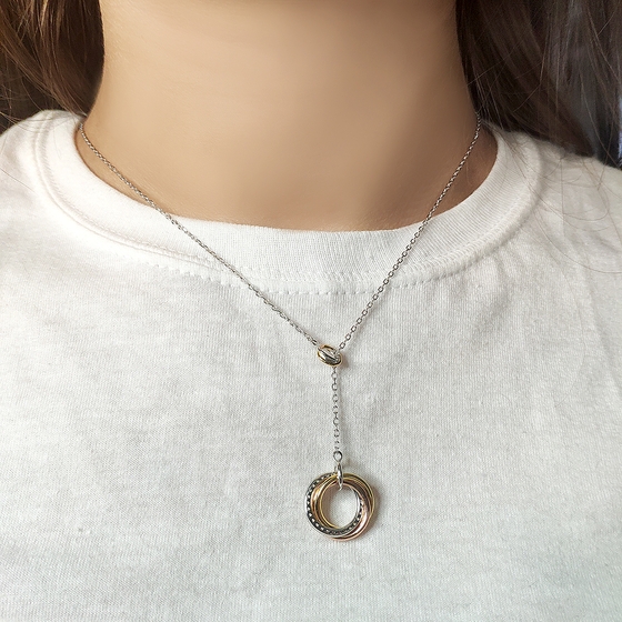 Серебряное колье с фианитами