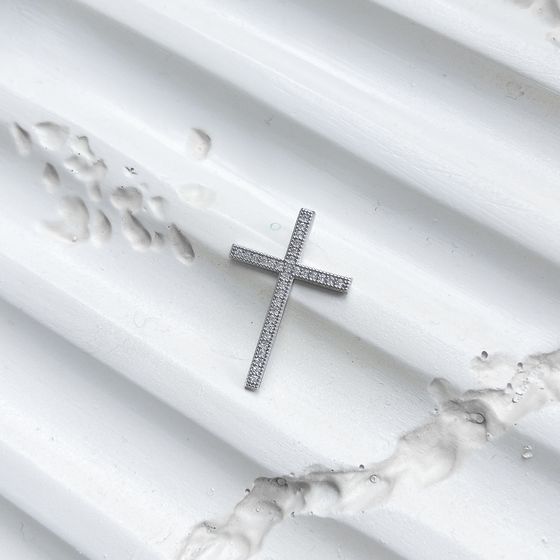 Серебряный крестик с фианитами