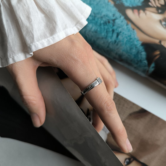 Серебряное кольцо с фианитами