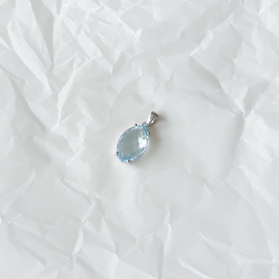 Серебряная подвеска с топазом 6.47ct