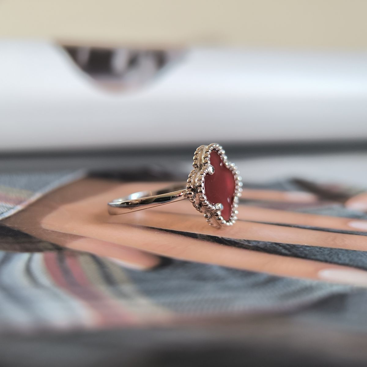 Серебряное кольцо с агатом