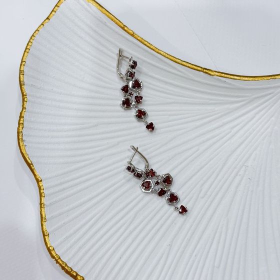 Серебряные серьги с гранатом 4.642ct