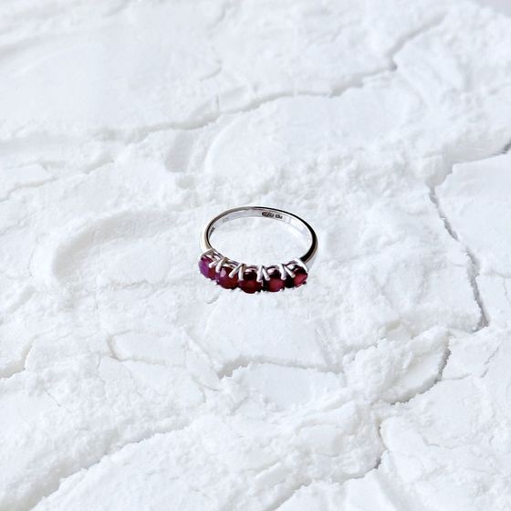 Серебряное кольцо с рубином 1.875ct