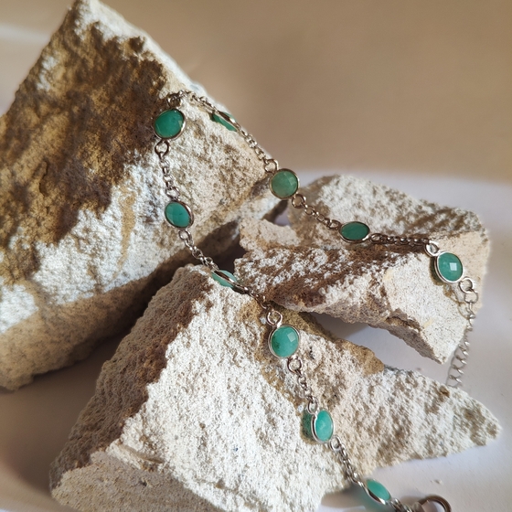 Серебряный браслет с изумрудом 5.545ct