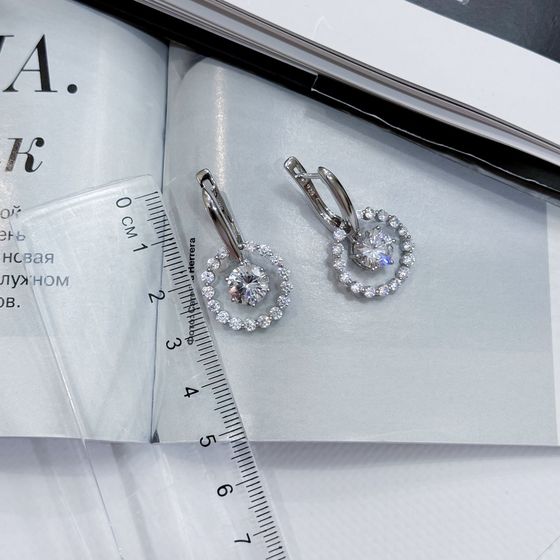 Серебряные серьги с фианитами Серебряные серьги с фианитами