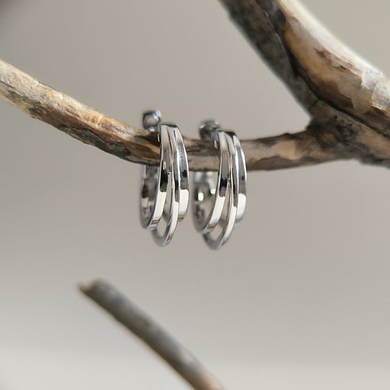 Серебряные серьги без камней