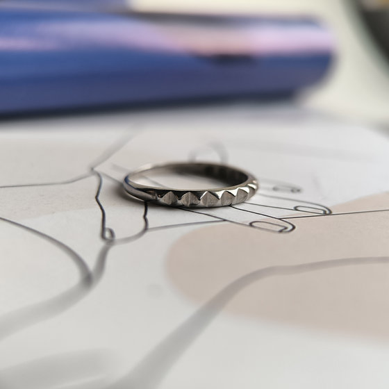 Серебряное кольцо без камней