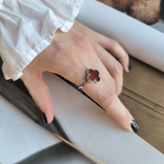 Серебряное кольцо с агатом