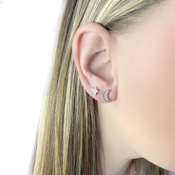 Серебряные серьги с фианитами Серебряные серьги с фианитами