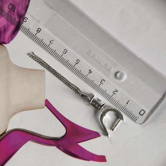 Серебряные серьги с фианитами