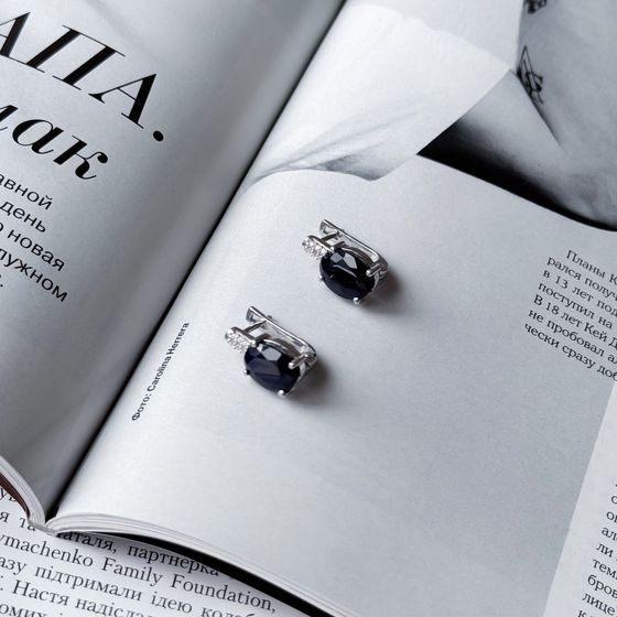 Серебряные серьги с сапфиром