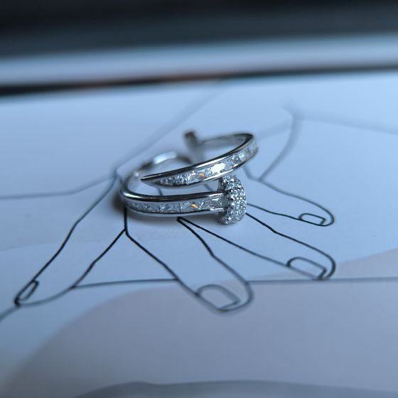 Серебряное кольцо с фианитами