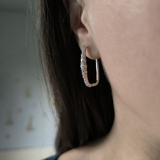 Серебряные серьги с фианитами