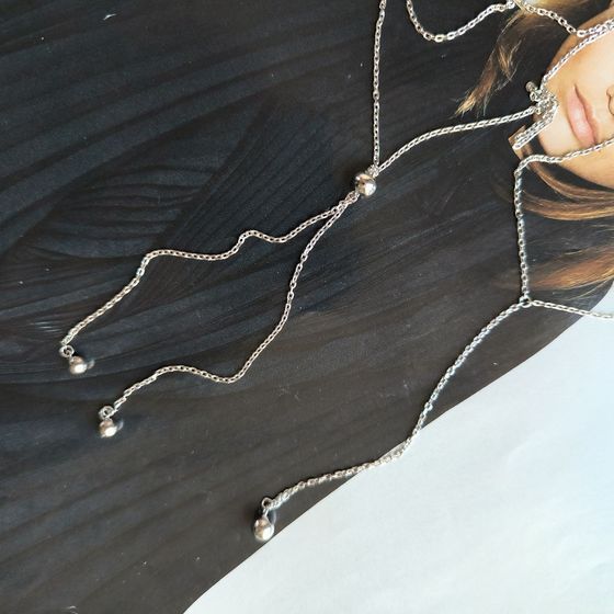 Серебряное колье без камней