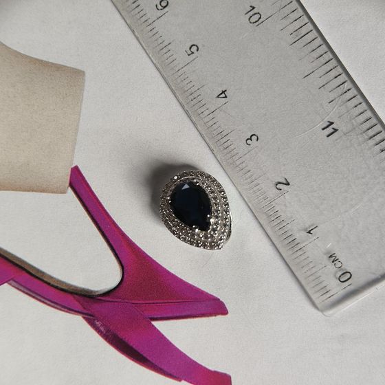 Серебряная подвеска с сапфиром nano 2.221ct, фианитами