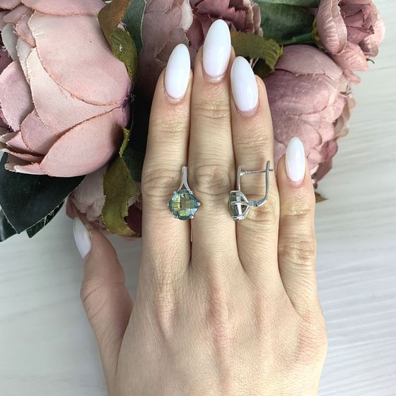 Серебряные серьги с мистик топазом 5.938ct
