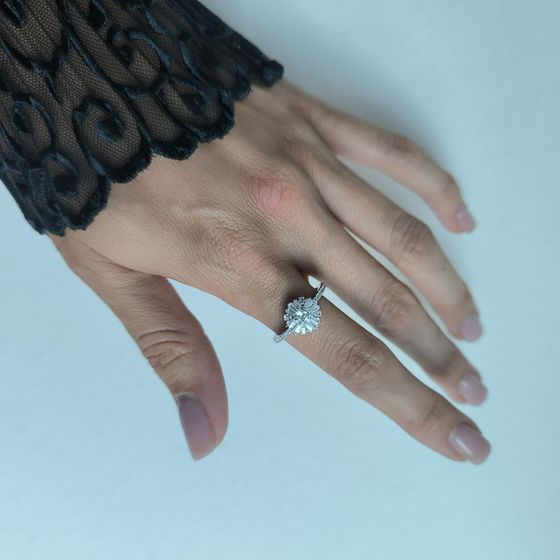 Серебряное кольцо с фианитами